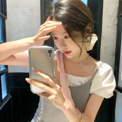 一个叫阿宝的男孩